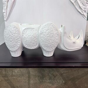 RARE Jonathan Adler White Rhino Menagerie Box Pottery Sculpture Figurine Animal